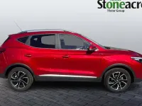 Used MG ZS Exclusive 111 HP (81 kW) 2024 Red SUV