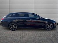 Used Mercedes CLA200 Executive 161 HP (118 kW) 2025 Black Estate