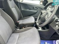 Used Suzuki Alto 68 HP (50 kW) 2013 White Hatchback