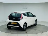 Used Toyota Aygo X-play 69 HP (50 kW) 2016 White Hatchback