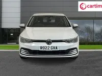 Usado VW Golf VIII Life 150 CV (110 kW) 2022 Blanco Utilitario