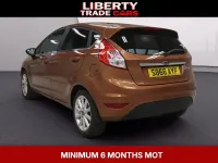 Usado Ford Fiesta Titanium 182 HP (133 kW) 2017 Castanho Citadino