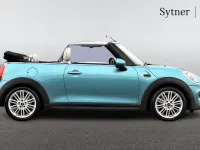 Begagnad Mini Cooper Exclusive 134 HK (98 kW) 2019 Grön Halvkombi