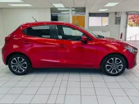 Used Mazda 2 Inclusive 115 HP (84 kW) 2015 Red Hatchback