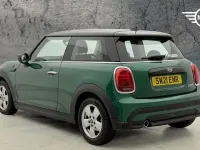 Used Mini Cooper Classic 134 HP (98 kW) 2021 Green Hatchback