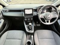 Used Renault Clio V Evolution 90 HP (66 kW) 2023 Black Hatchback