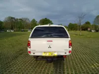 Usado Mitsubishi L200 134 HP (98 kW) 2014 Branco Pickup