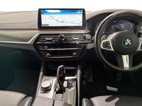 Usado BMW 520 M Sport 187 CV (137 kW) 2023 Blanco Familiar