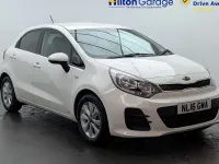 Used Kia Rio 75 HP (55 kW) 2016 White Hatchback