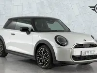 Used Mini Cooper S Hatch 201 HP (147 kW) 2025 White Hatchback
