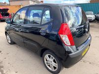 Used Hyundai i10 Comfort 77 HP (56 kW) 2010 Black Hatchback