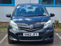 Used Toyota Yaris 99 HP (72 kW) 2012 Black Hatchback