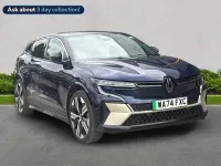 Begagnad Renault Megane E-Tech Iconic 161 kW (220 HK) 2024 Blå Halvkombi