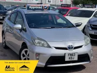 Usado Toyota Prius 136 HP (100 kW) 2024 Prateado Citadino