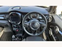 Używany Mini Cooper S Hatch 192 KM (141 kW) 2018 Czarny Hatchback