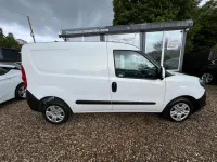 Used Fiat Doblò S 95 HP (69 kW) 2021 White MPV