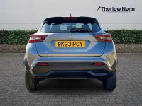 Używany Nissan Juke N-Connecta 143 KM (105 kW) 2023 Szary SUV