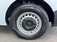 Begagnad Ford Transit Custom 104 HK (76 kW) 2020 Vit