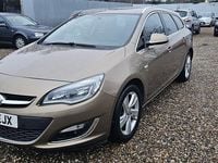 Used Vauxhall Astra SRi 165 HP (121 kW) 2013 Bronze Estate