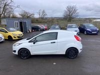 Used Ford Fiesta 2017 White Van