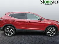 Used Nissan Qashqai Tekna 116 HP (85 kW) 2018 Red SUV