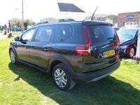 Usado Dacia Jogger Comfort 110 HP (80 kW) 2022 Preto Monovolume