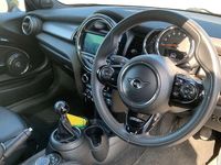 Used Mini Cooper S Comfort 192 HP (141 kW) 2019 Green Hatchback