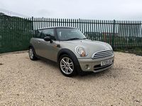Usado Mini Cooper D Hatch 2009 Prateado Citadino