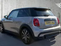Used Mini Cooper Classic 136 HP (100 kW) 2022 Rooftop grey Hatchback