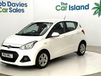 Used Hyundai i10 SE 66 HP (48 kW) 2015 White Hatchback