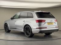 Used Audi Q7 S-Line 286 HP (210 kW) 2018 Floret silver metallic/floret silver metallic SUV