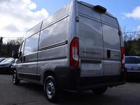 Nouă Peugeot Boxer 140 CP (102 kW) 2026 Gri Van