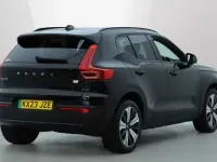 Używany Volvo XC40 Core 175 kW (238 KM) 2023 SUV