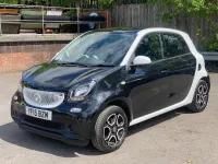 Used Smart ForFour Premium 71 HP (52 kW) 2015 Black Hatchback