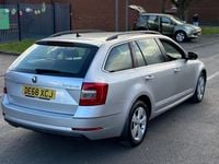 Used Skoda Octavia SE Technology 116 HP (85 kW) 2019 Silver Estate