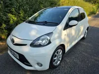Used Toyota Aygo 68 HP (50 kW) 2014 White Hatchback