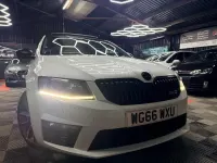 Used Skoda Octavia vRS 181 HP (133 kW) 2017 White Hatchback