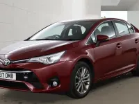 Used Toyota Avensis Business Edition 147 HP (108 kW) 2017 Red Sedan