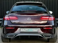Begagnad Mercedes E220 AMG Line Premium 194 HK (142 kW) 2018 Röd Sportkupé