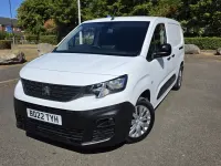 Used Peugeot Partner Premium 131 HP (96 kW) 2022 White MPV