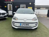 Begagnad VW up! high up! 75 HK (55 kW) 2013 Vit Halvkombi