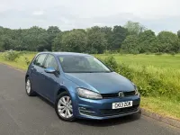 Begagnad VW Golf VII 2016 Blå Halvkombi