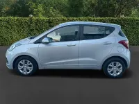Usado Hyundai i10 SE 67 CV (49 kW) 2015 Plateado Utilitario