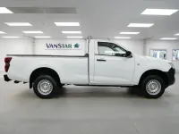 Second-hand Isuzu D-Max 162 CP (119 kW) 2023 Alb Pickup