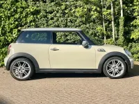 Usado Mini ONE Hatch 95 CV (69 kW) 2008 Blanco Utilitario