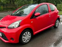 Used Toyota Aygo 68 HP (50 kW) 2014 Multicoloured Hatchback