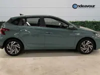 Used Hyundai i20 Advanced 100 HP (73 kW) 2024 Green Hatchback