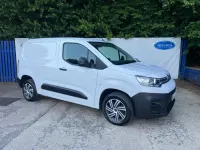 Used Citroën Berlingo 100 HP (73 kW) 2023 White MPV