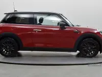 Used Mini Cooper Classic 134 HP (98 kW) 2022 Red Hatchback