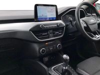 Usado Ford Focus Zetec 125 HP (91 kW) 2021 Vermelho Citadino